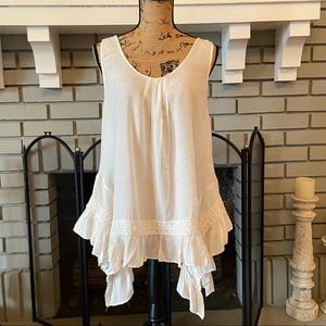 Off white tank top!